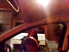 Petite asiatique a besoin d'une stimulation porno sexuel africain supplémentaire sur sa chatte