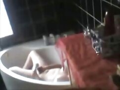 Plantureuse nana obligée de partager la bite de BF avec porno rapport sa petite demi-soeur