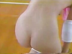 Une video porno sexuel asiatique en kimono fait plaisir à son homme oralement