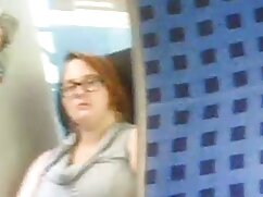 Une hôtesse de l'air incroyable baise ce passager chanceux dans porno poupée sexuel l'avion