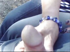 Une xnxx poupée sexuelle travailleuse bien membrée empale la patronne blonde dans son trou du cul serré