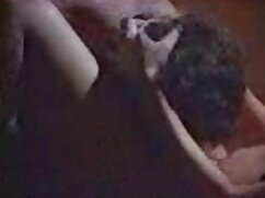 Nerdy Asian chick se porno sexuel black fait baiser par ce mec excité