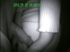 Sexe de groupe porno avec une poupée sexuelle de terriens et de filles extraterrestres en chaussettes hautes