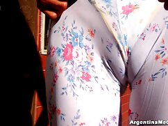 Un garçon enfonce un énorme pénis dans une large ouverture anale de poupee sexuel porn brune