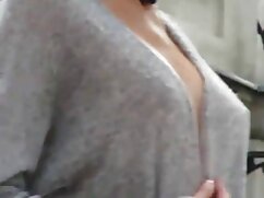 La fille choisit de vivre libre et la première étape est un esclave sexuel porno gangbang BDSM