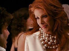 Un couguar blanc de luxe trompe son mari avec un inamorato noir tukif bi sexuel