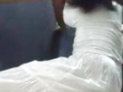 MILF et belle-fille violence sexuelle porno aiment le massage mais le trio est bien mieux