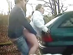 Une écolière aux gros seins se fait percuter par un joueur de football porno agression sexuelle