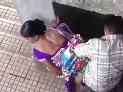 Pour de porno agression sexuelle l'argent, une beauté espagnole s'accouple avec un inconnu en public