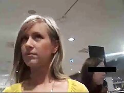 Un mec en chaleur filme le sexe à la caméra avec une mince petite sexuelle xxx amie latina