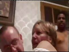 Des filles porno sexuel africain glamour partagent un beau mec dans une action à quatre fantastique