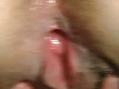 MILF blonde en poupee sexuelle porn chaleur se masturbe devant son beau-fils curieux