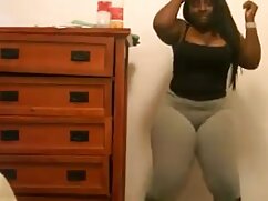 Une blonde porno sexeul sale se fait prendre brutalement la gorge par de nombreux mecs