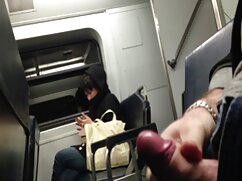Après avoir été baisée dans cette chatte, elle la prend dans le trou du cul violence sexuelle porno