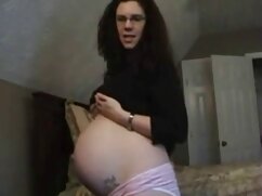 Un groupe de stars du porno excitées profite d'une fantastique pono sexuelle orgie sexuelle