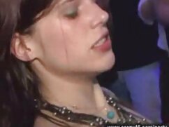La brune Sylvia porno sexeul Saige suce une énorme bite