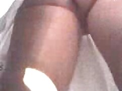 Petite jeune femme au corps naturel chevauche porno sexulle une belle bite